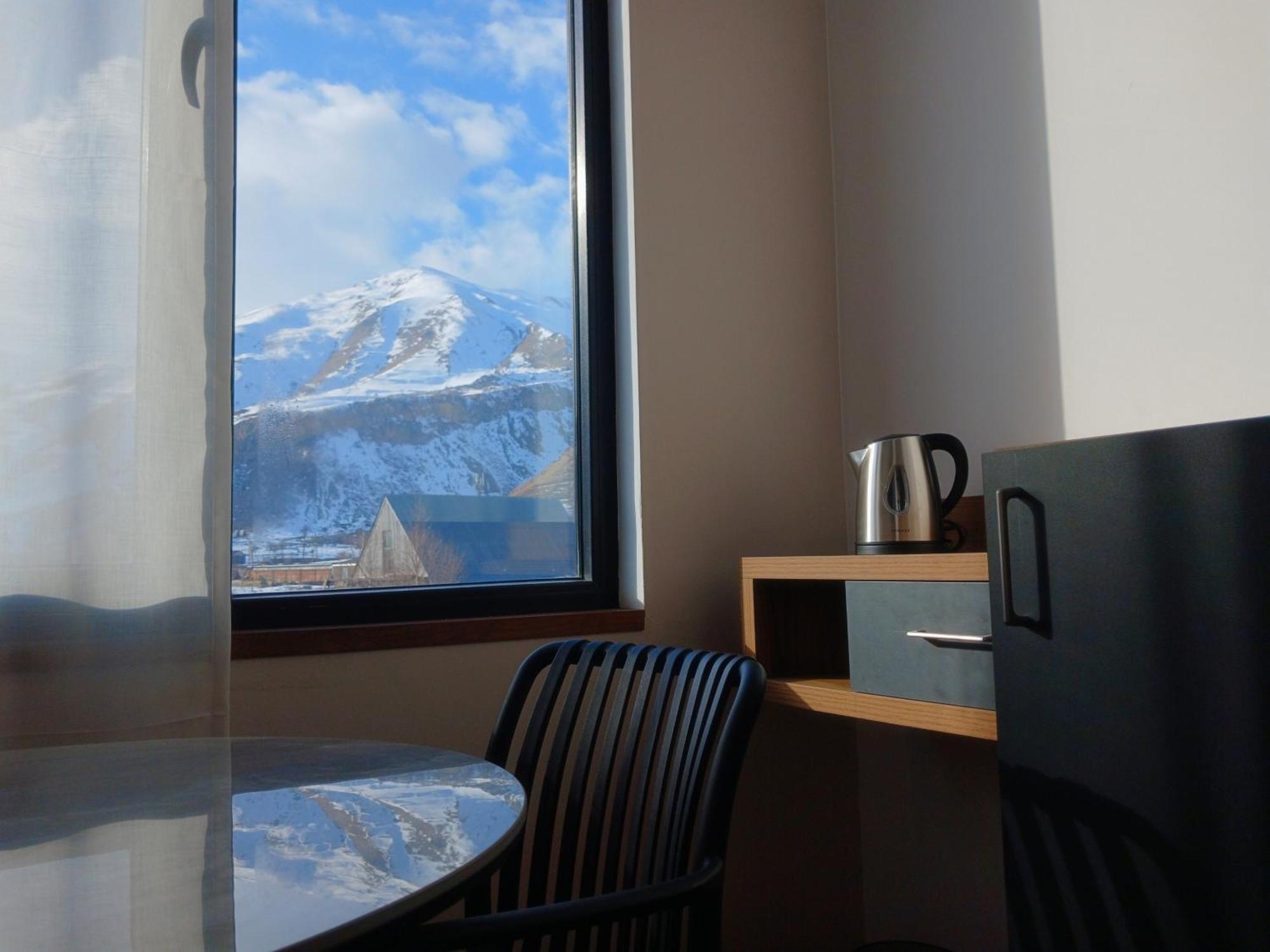 Agre Kazbegi Hotell Achkhoti Exteriör bild