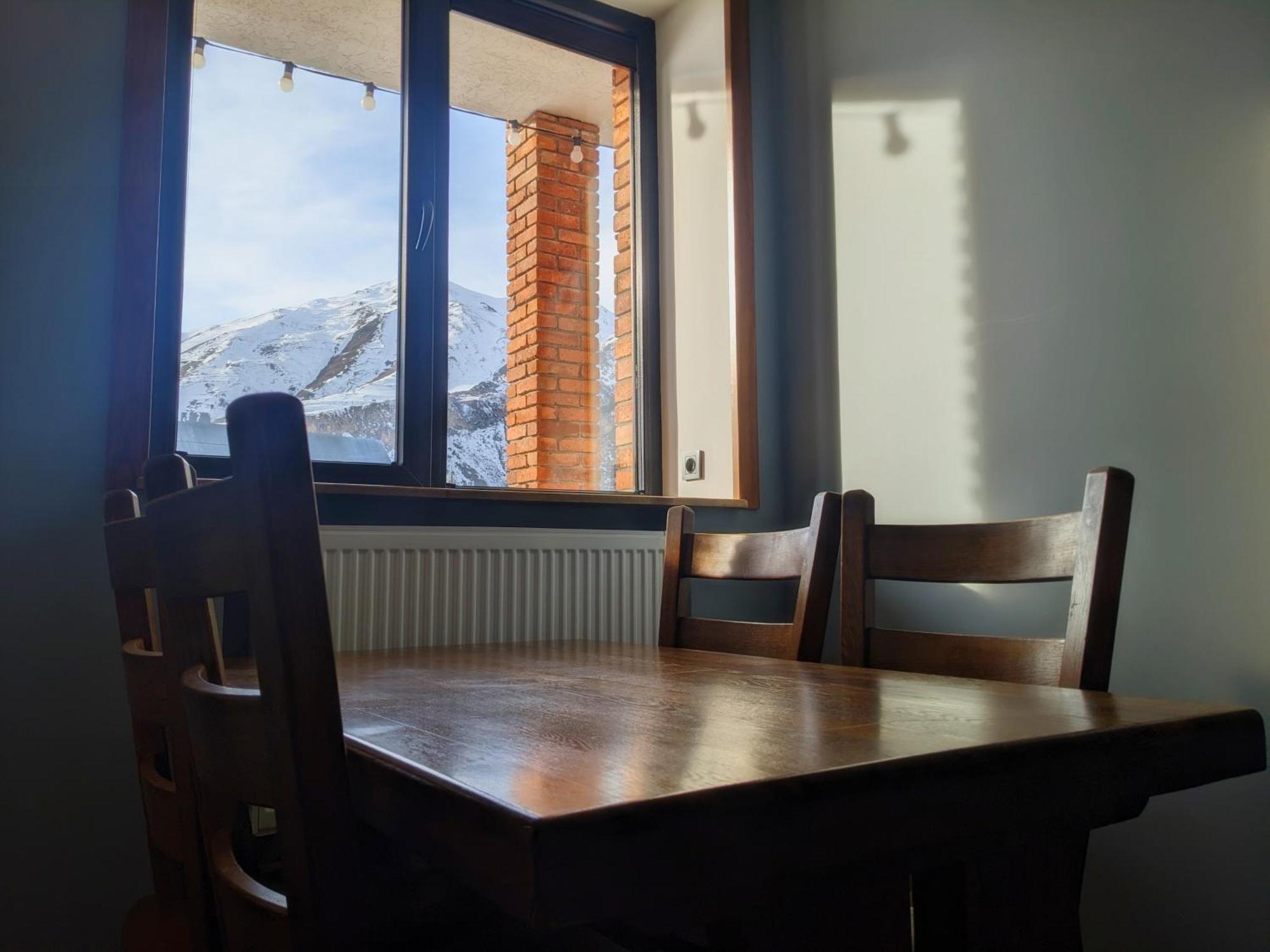 Agre Kazbegi Hotell Achkhoti Exteriör bild